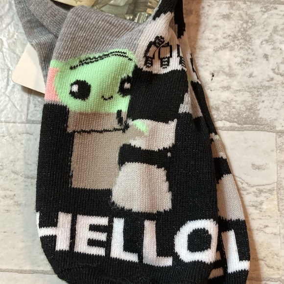 Star Wars The Mandalorian Baby Yoda No-Show Socks & Shoe Charms Jibbetz Bundle - Picture 7 of 7